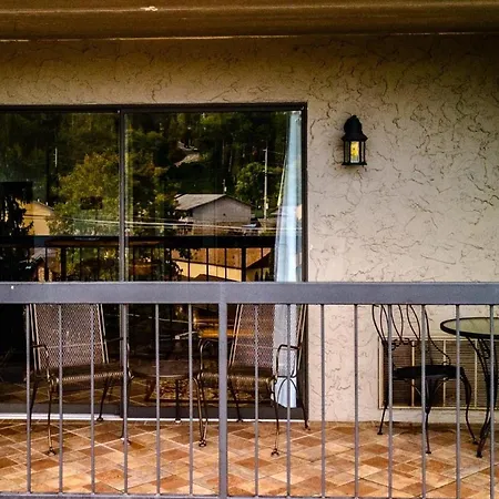 Olde Gatlinburg Place Unit 510 - Great Location! Close To Town! Condo